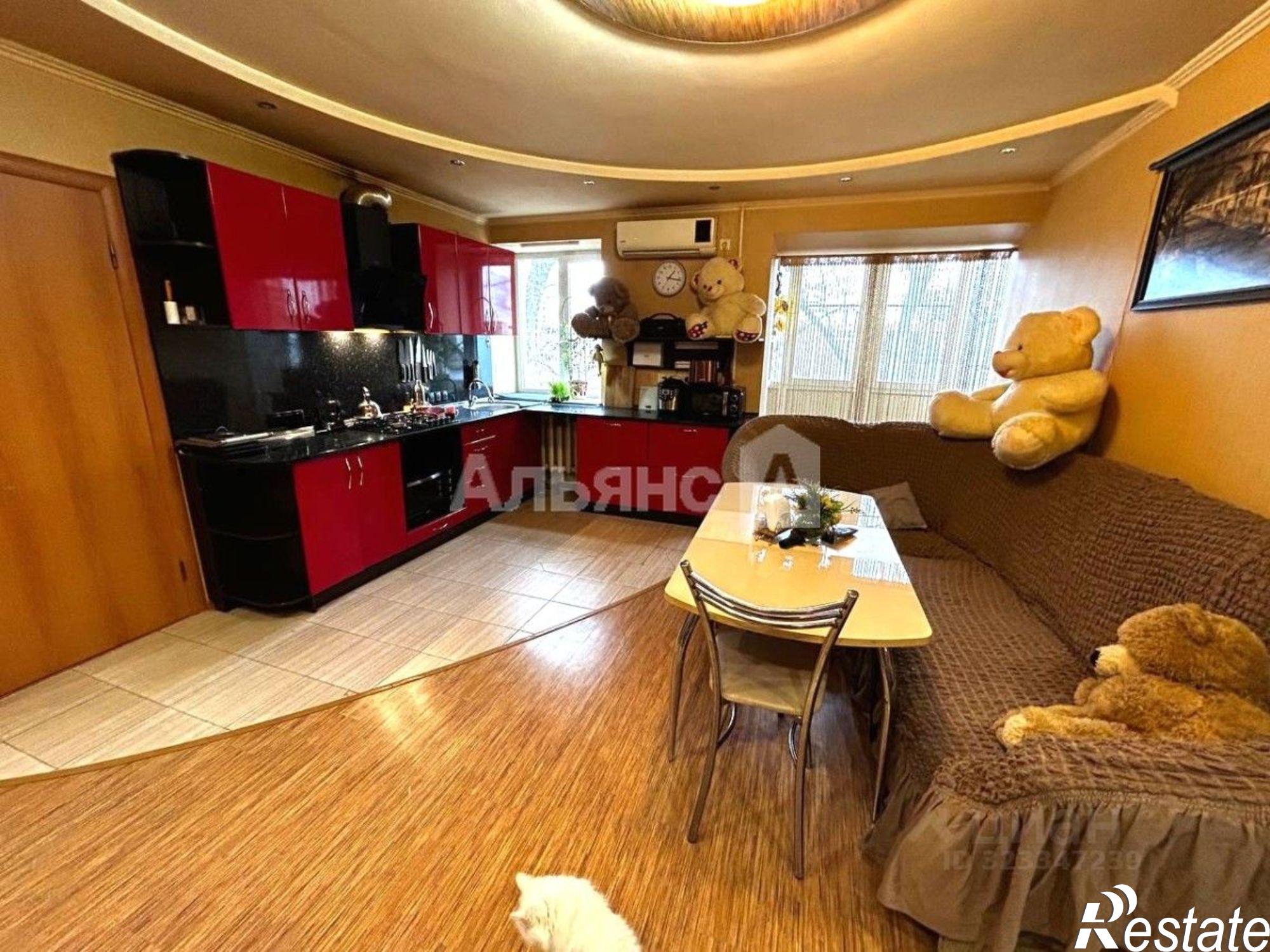 Купить квартиру за 6 990 000 рублей на проспект Победа Революции, 95