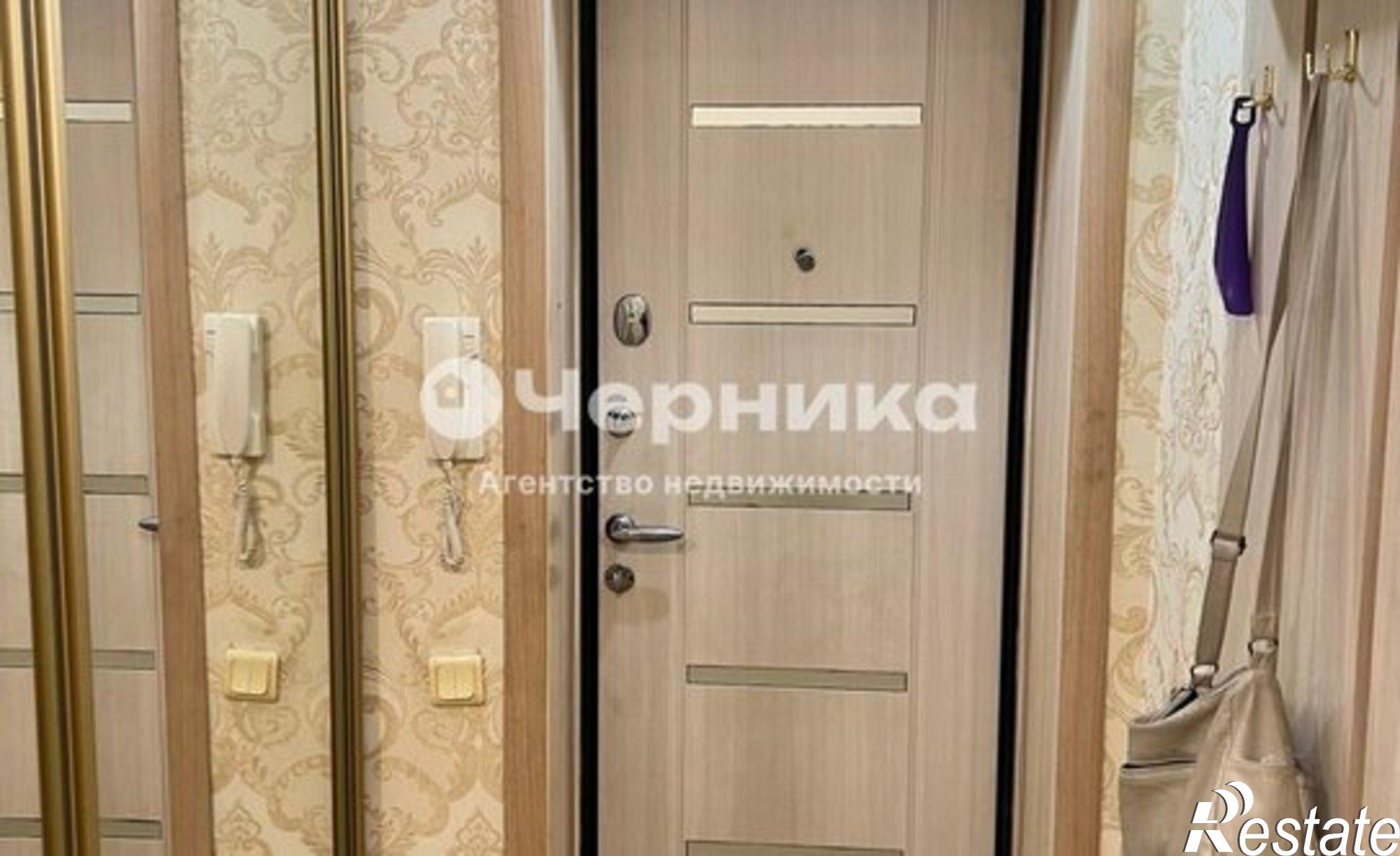 Купить квартиру за 2 800 000 рублей на улица Устинова, 106А