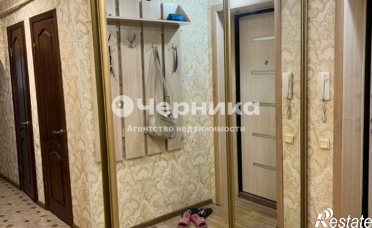 2-комн квартира улица Устинова, 106А,  д. 106А