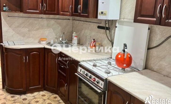 2-комн квартира улица Устинова, 106А,  д. 106А