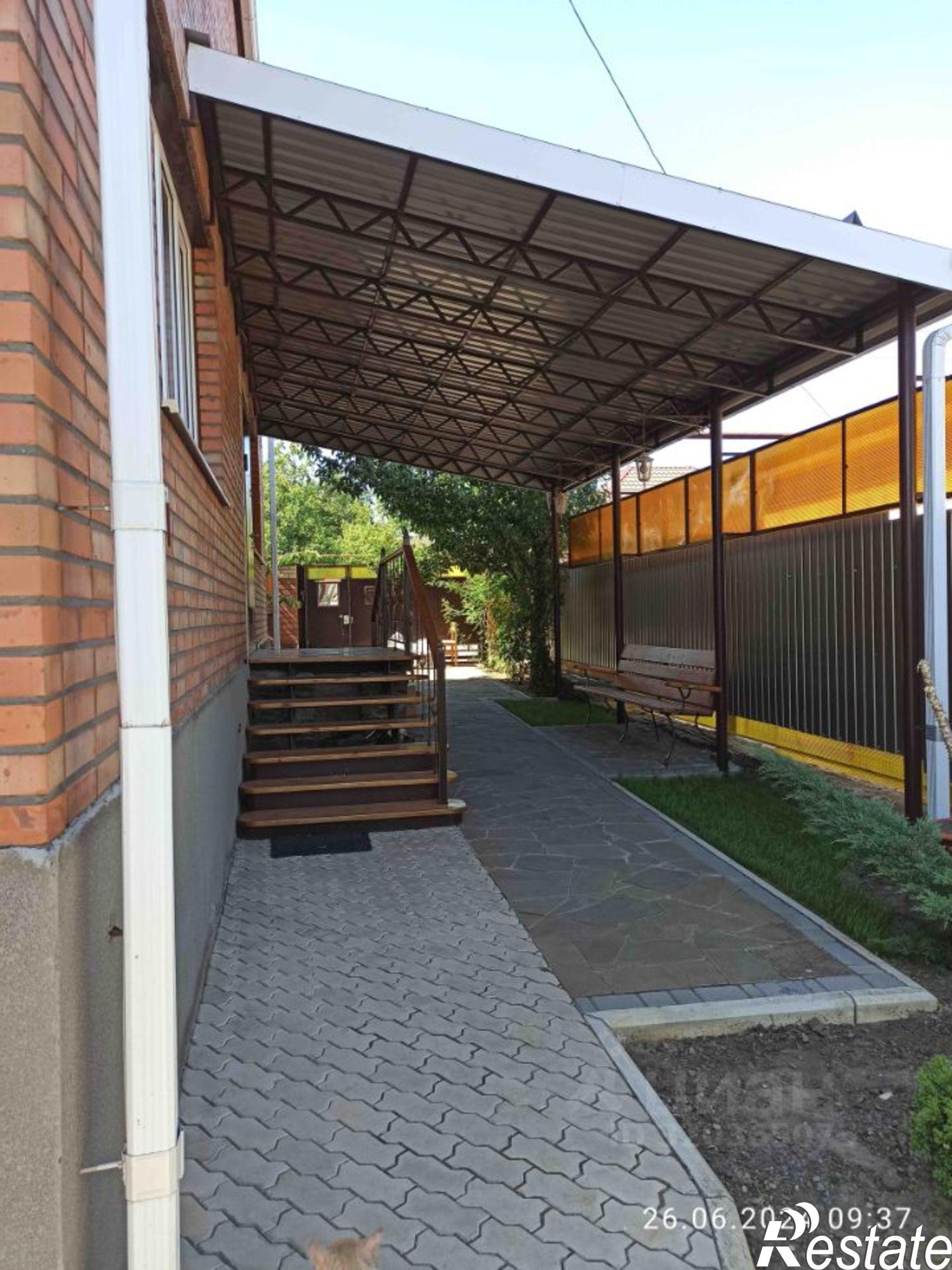 Купить дачу, дом, коттедж за 16 000 000 рублей на ул Школьная, 42