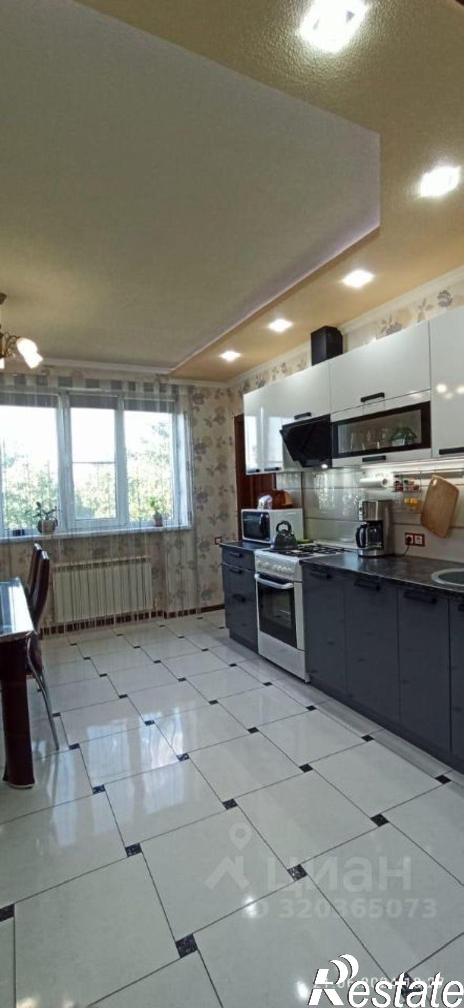 Купить дачу, дом, коттедж за 16 000 000 рублей на ул Школьная, 42