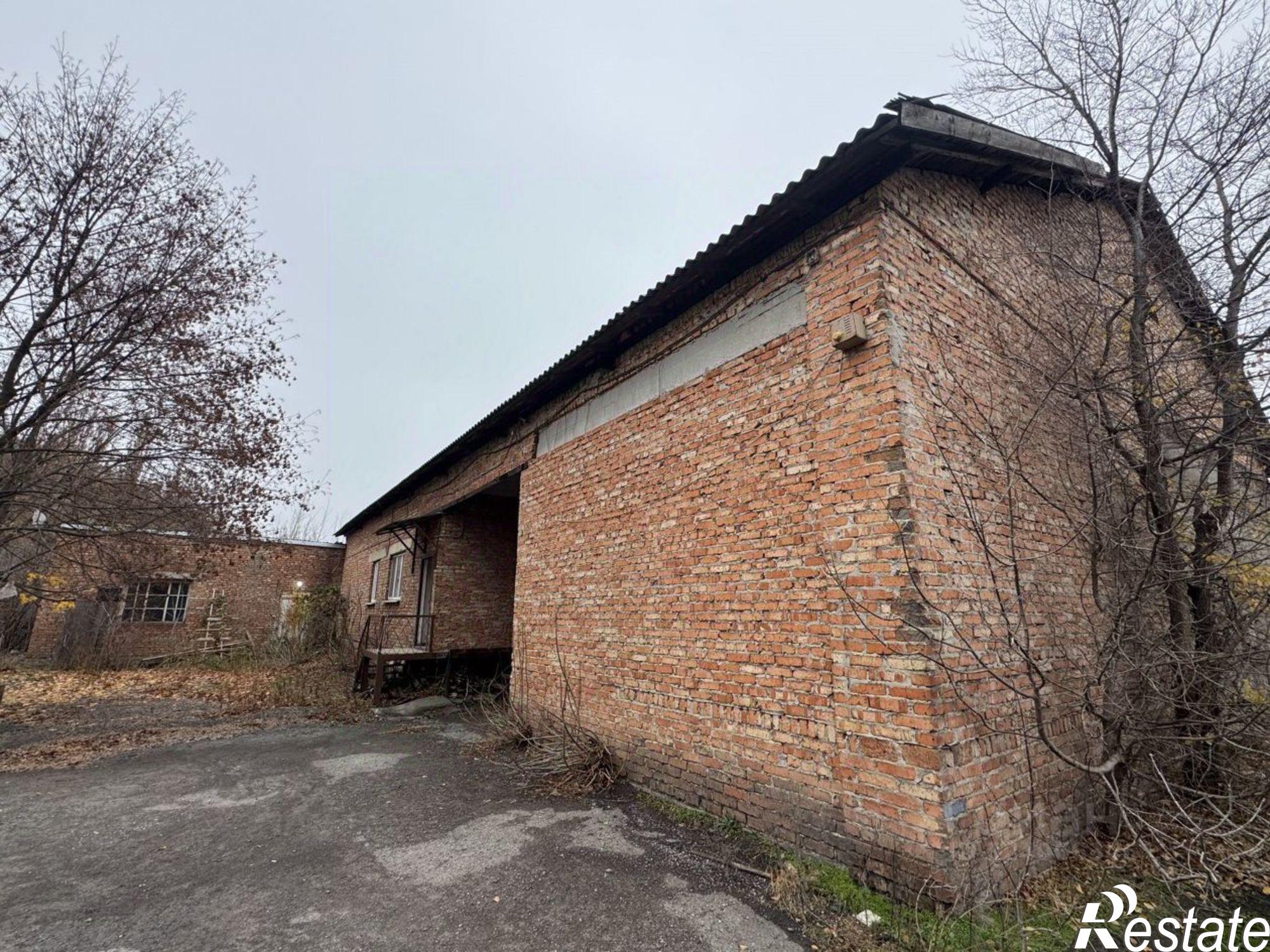 Купить складское помещение за 3 642 890 рублей на Байкальский пер, 56