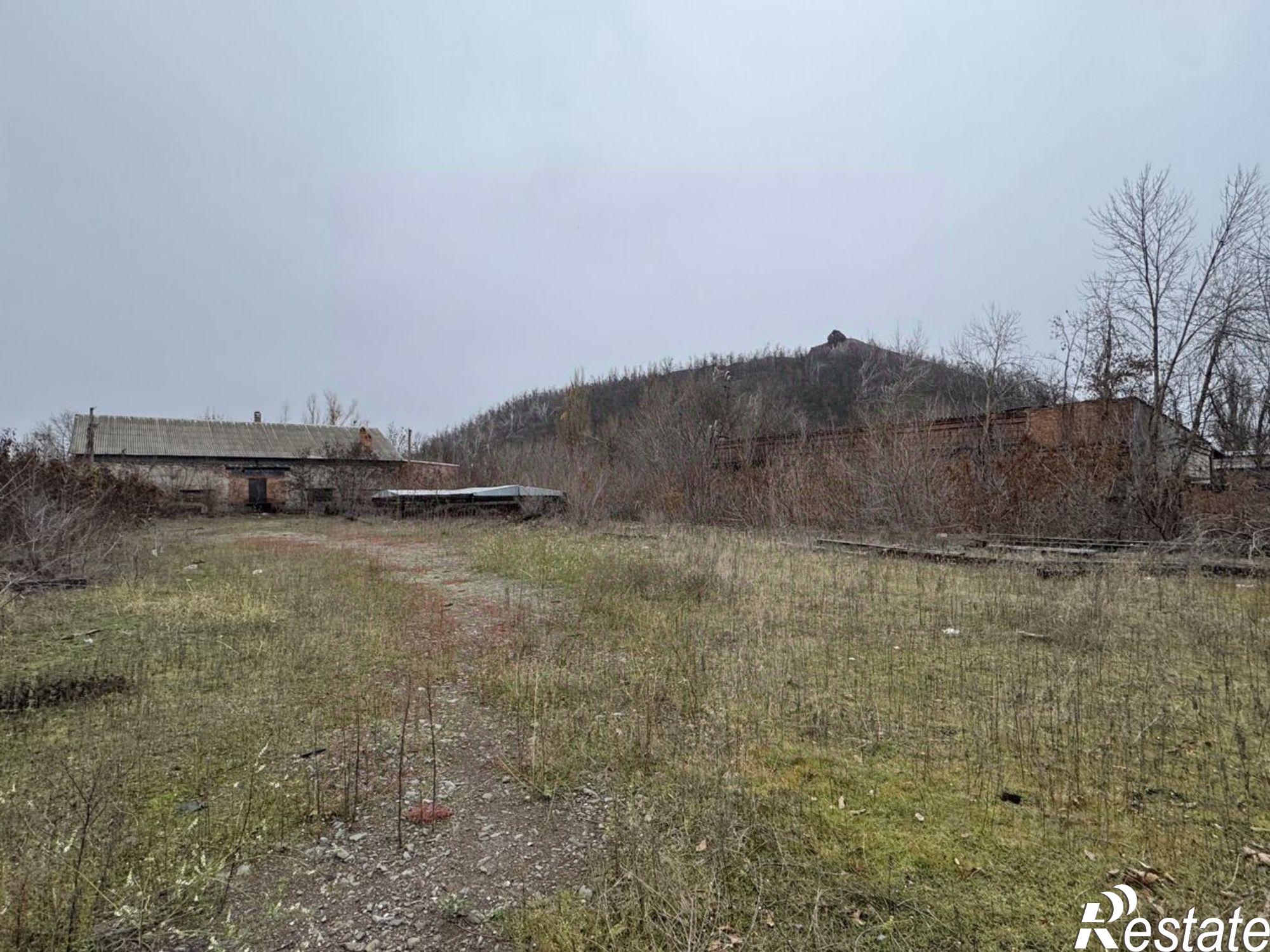 Купить складское помещение за 3 642 890 рублей на Байкальский пер, 56