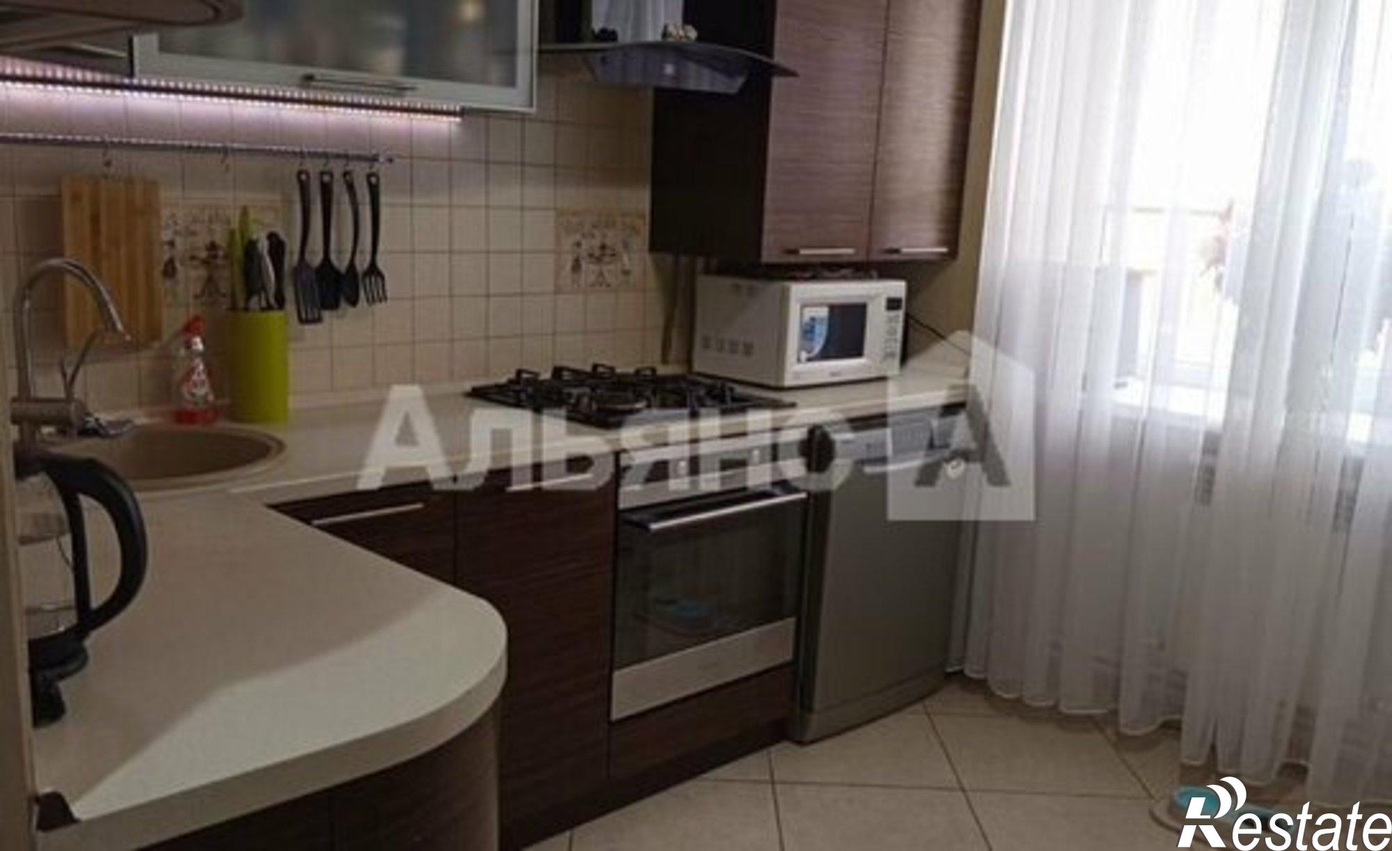 Купить квартиру за 4 450 000 рублей на ул Театральная, 38