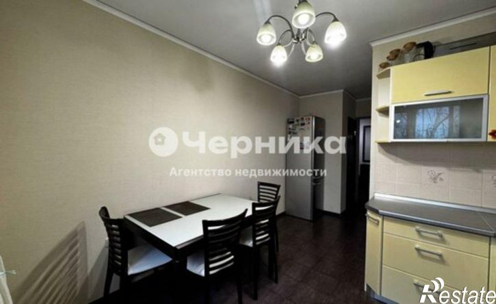 3-комн квартира улица Калинина, 33Б,  д. 33Б