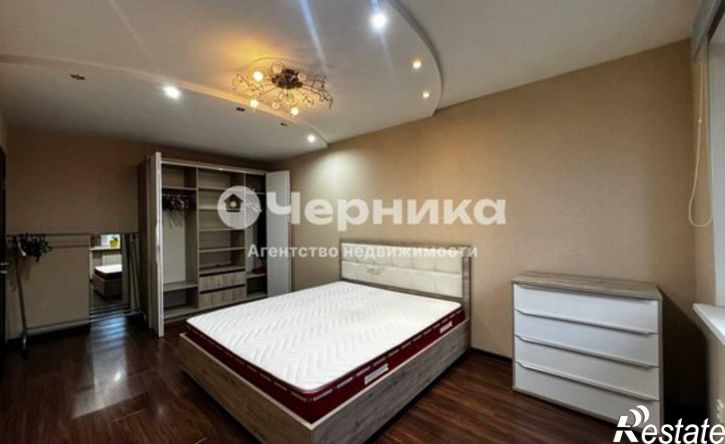 3-комн квартира улица Калинина, 33Б,  д. 33Б