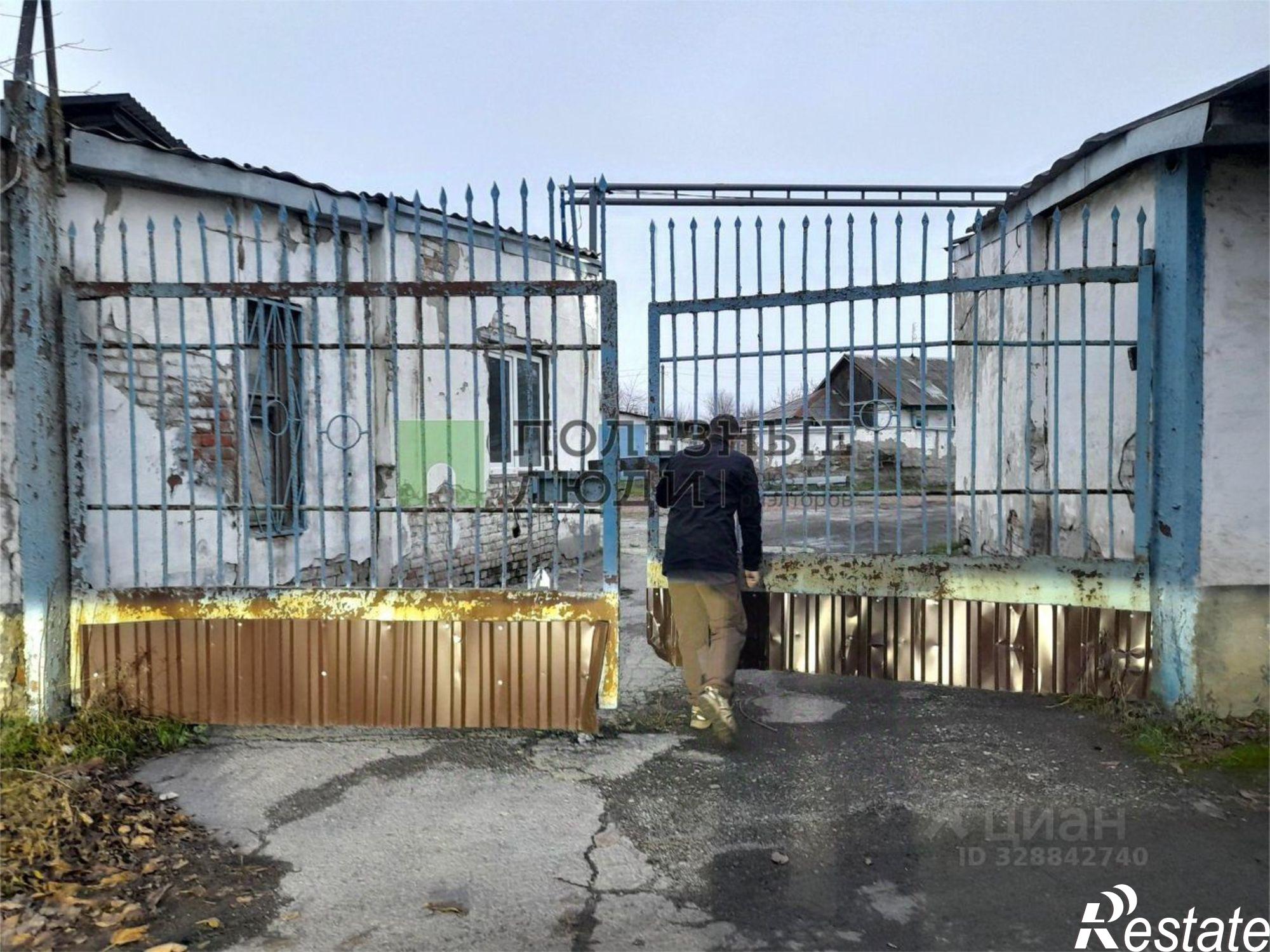 Купить складское помещение за 13 000 000 рублей на пер Челнокова, 1