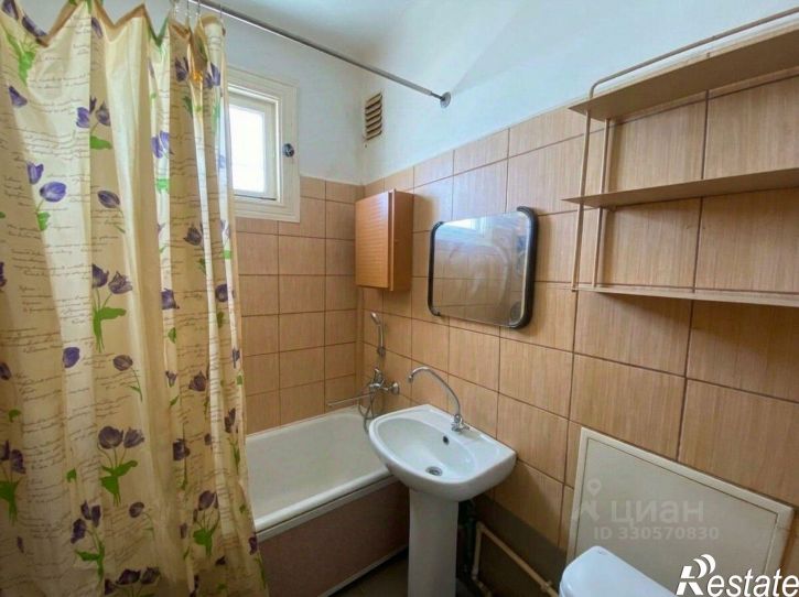 3-комн квартира пр-кт Победа Революции, 128в,  д. 128в