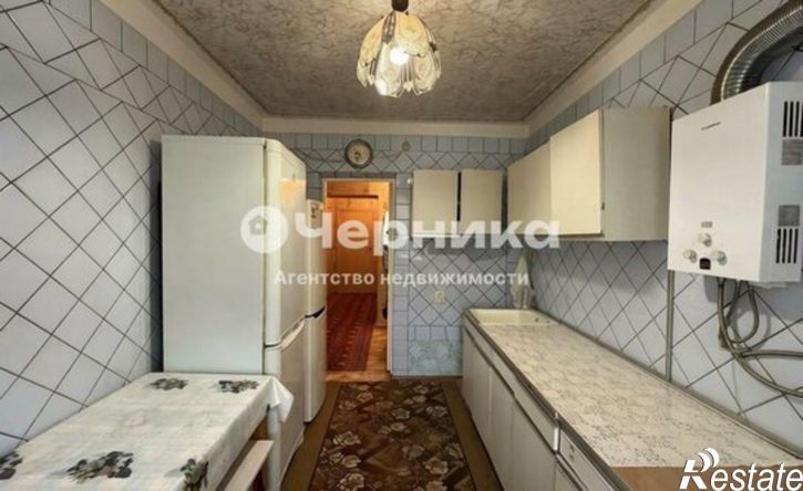 3-комн квартира пр-кт Победа Революции, 58,  д. 58