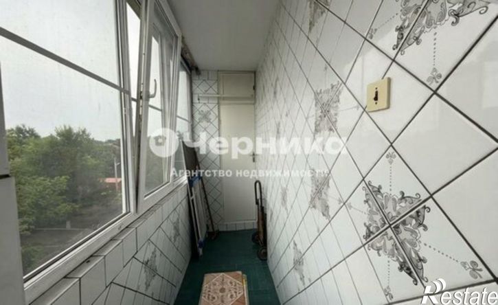 3-комн квартира пр-кт Победа Революции, 58,  д. 58