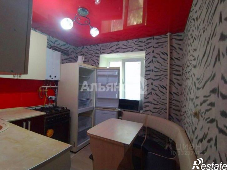 2-комн квартира Шахты, Садовая ул, 2
