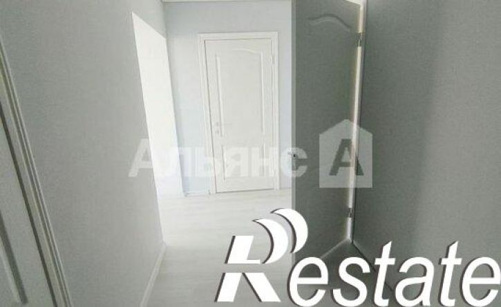 3-комн квартира улица 26 Бакинских Комиссаров, 9Б,  д. 9Б