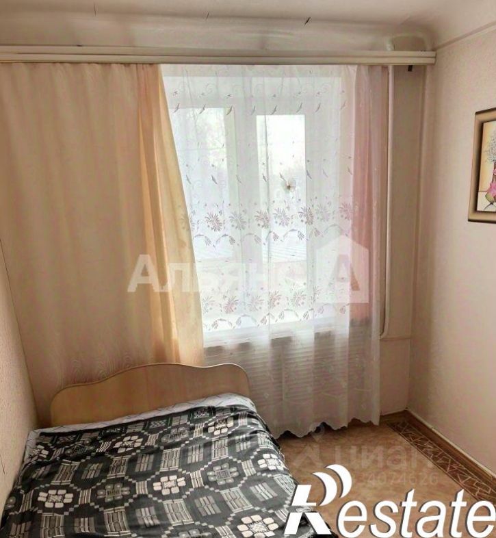 4-комн квартира проспект Строителей, 18,  д. 18