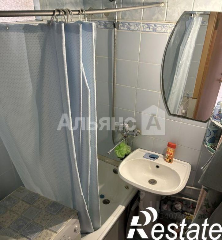 4-комн квартира проспект Строителей, 18,  д. 18